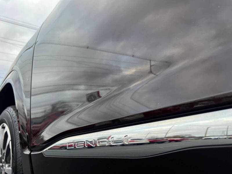 2021 GMC Acadia Denali