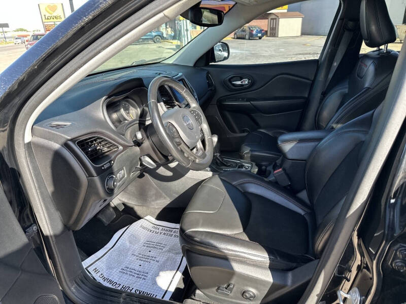 2020 Jeep Cherokee Trailhawk