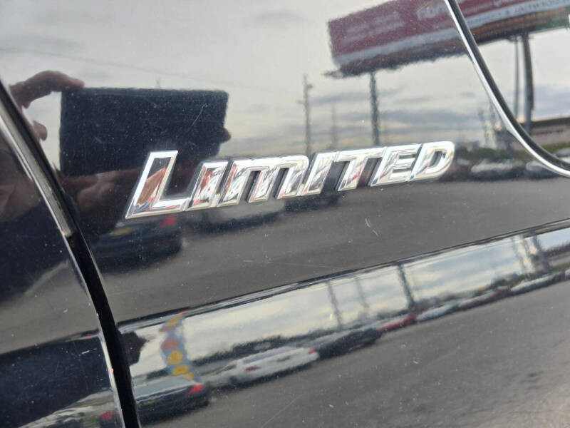 2004 Toyota Sequoia Limited