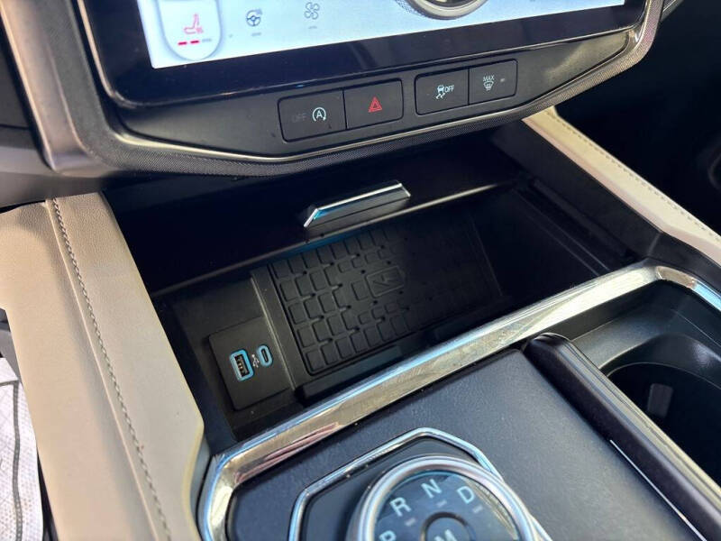2024 Ford Expedition MAX Platinum