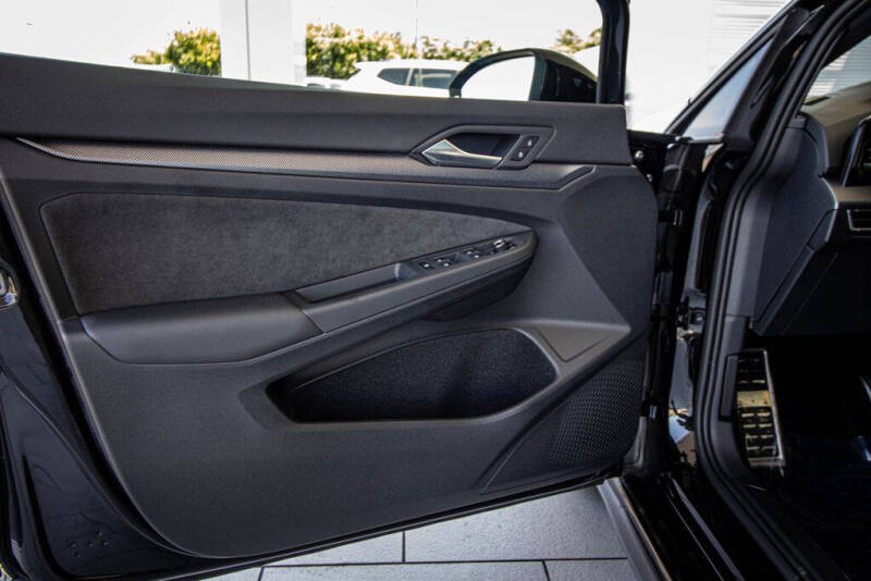 2026 Volkswagen Golf GTI SE