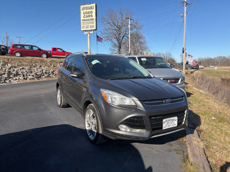 2016 Ford Escape Titanium's photo