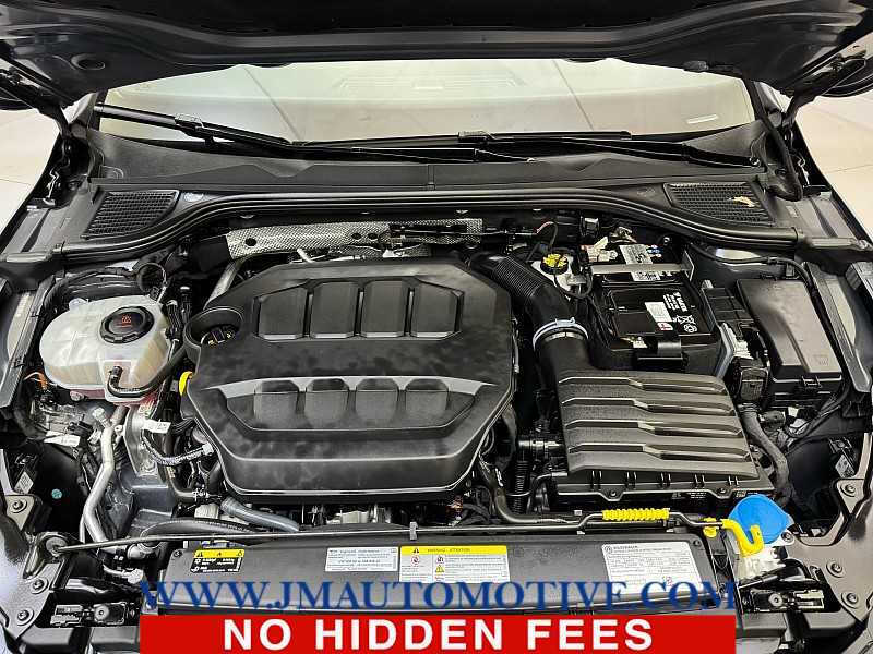 2022 Volkswagen Golf GTI SE