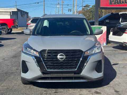 2023 Nissan Kicks SV