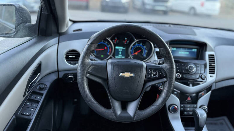 2016 Chevrolet Cruze Limited LS Auto