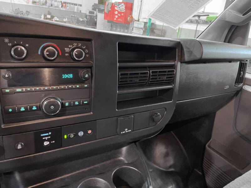 2019 Chevrolet Express 2500