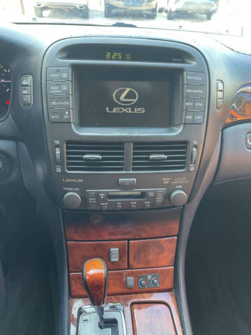 2005 Lexus LS 430