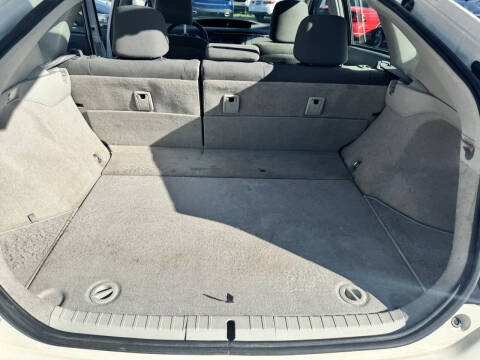 2010 Toyota Prius III