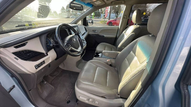 2017 Toyota Sienna