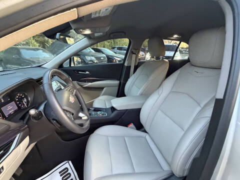 2022 Cadillac XT4 Luxury