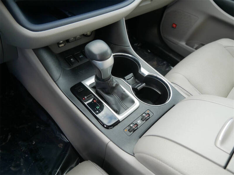 2019 Toyota Highlander Limited Platinum