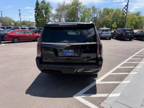 2016 Cadillac Escalade Luxury Collection