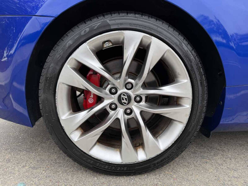 2013 Hyundai Genesis Coupe 3.8 Track