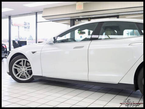 2015 Tesla Model S 90D