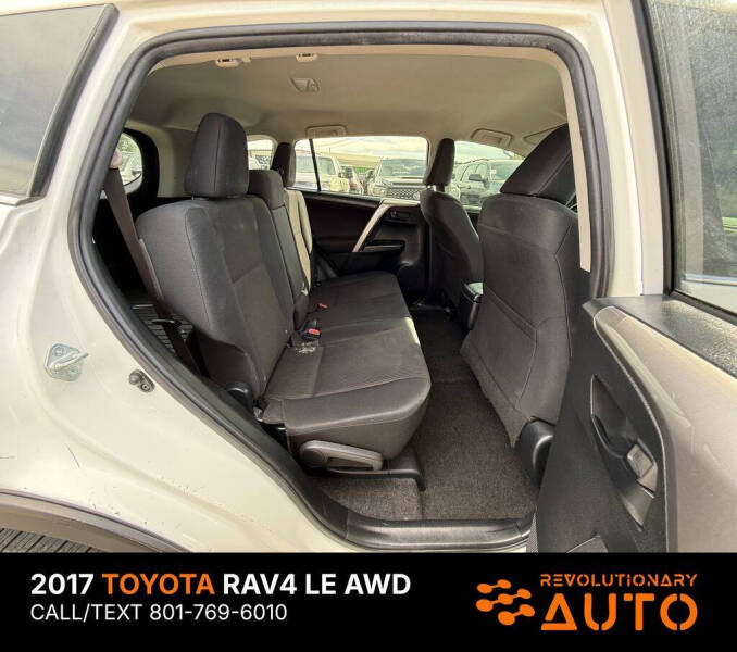 2017 Toyota RAV4 LE
