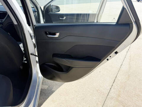 2019 Hyundai Accent SE