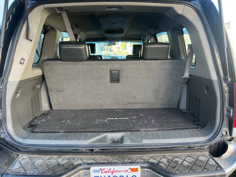 2005 Nissan Armada SE