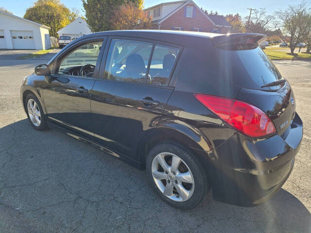 2011 Nissan Versa for sale at QUEENSGATE AUTO SALES in York, PA