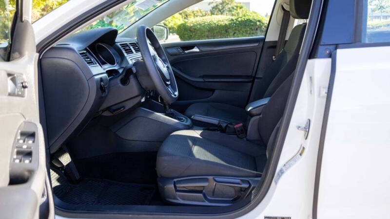 2016 Volkswagen Jetta