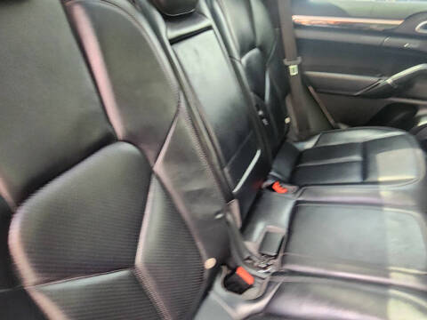 2014 Porsche Cayenne Platinum