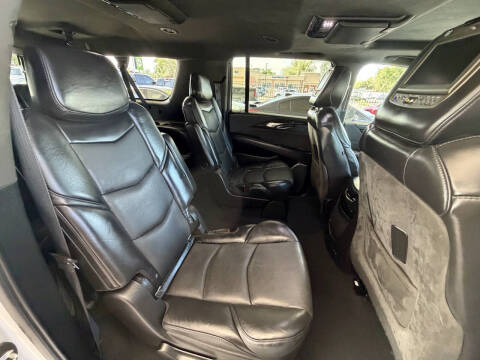 2019 Cadillac Escalade ESV Platinum