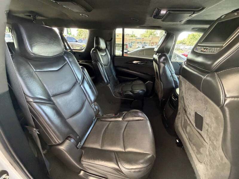 2019 Cadillac Escalade ESV Platinum