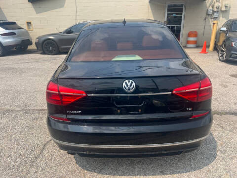 2016 Volkswagen Passat 1.8T R-Line