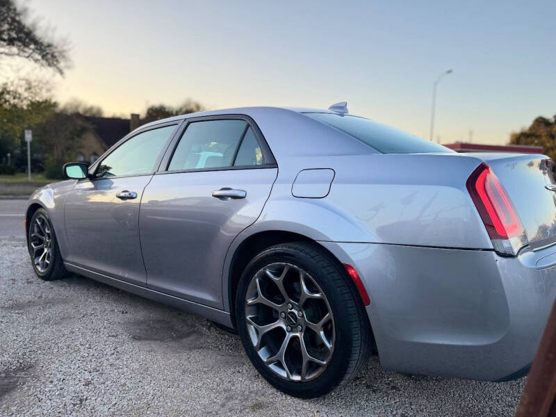 2018 Chrysler 300 S