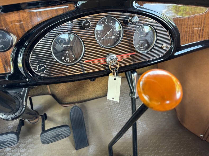 1933 Chevrolet Master Deluxe