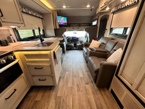 2022 Jayco Grayhawk 27, King Bed  Sleeps 6 , Gas Engine