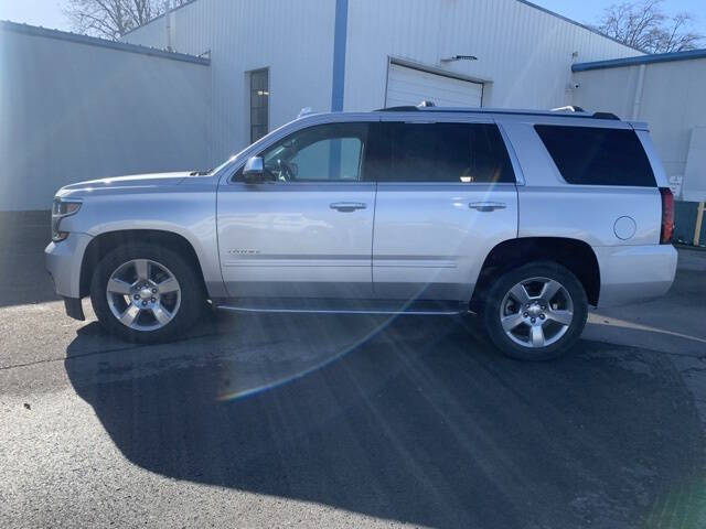 2018 Chevrolet Tahoe Premier photo 3