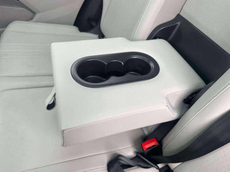 2022 Volkswagen Tiguan SE 4Motion