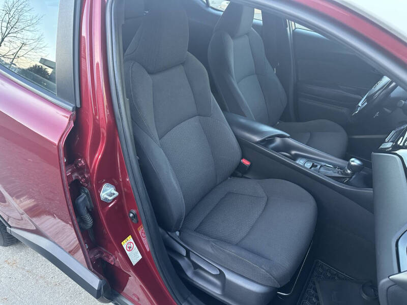 2018 Toyota C-HR XLE Premium