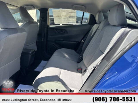 2025 Toyota Prius LE