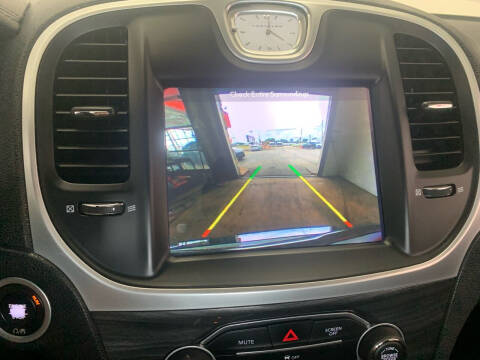 2018 Chrysler 300 Touring