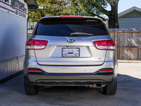 2018 Kia Sorento LX