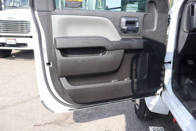 2021 Chevrolet Silverado 6500HD