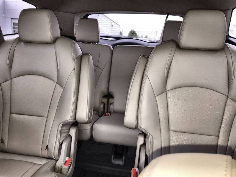 2021 Buick Enclave Essence