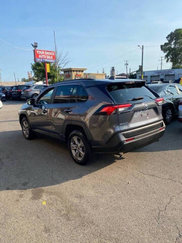 2022 Toyota RAV4 Hybrid LE