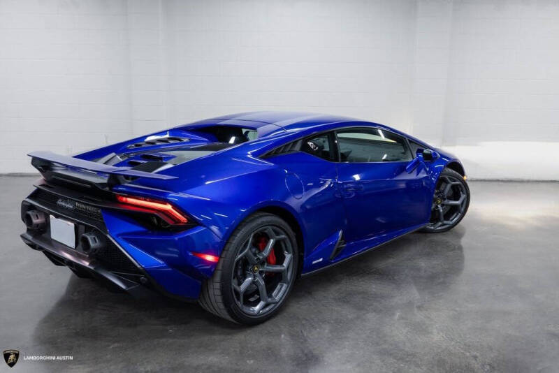 2023 Lamborghini Huracan Tecnica