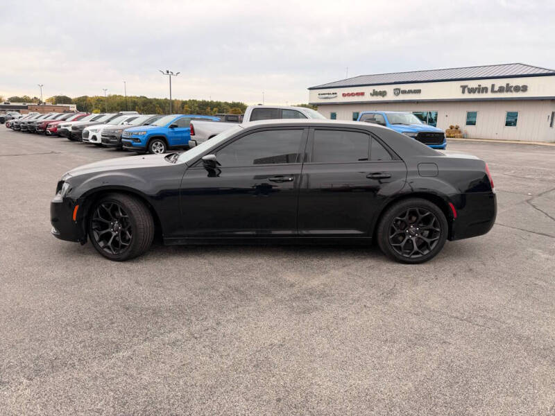 2019 Chrysler 300 S