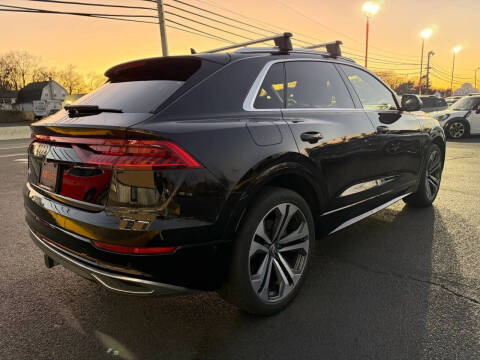 2019 Audi Q8 quattro Premium Plus 55 TFSI