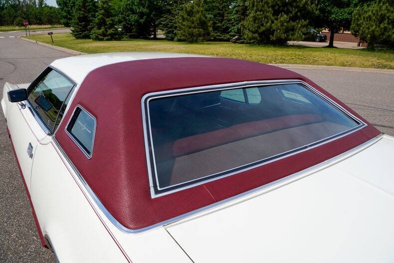 1976 Ford Thunderbird