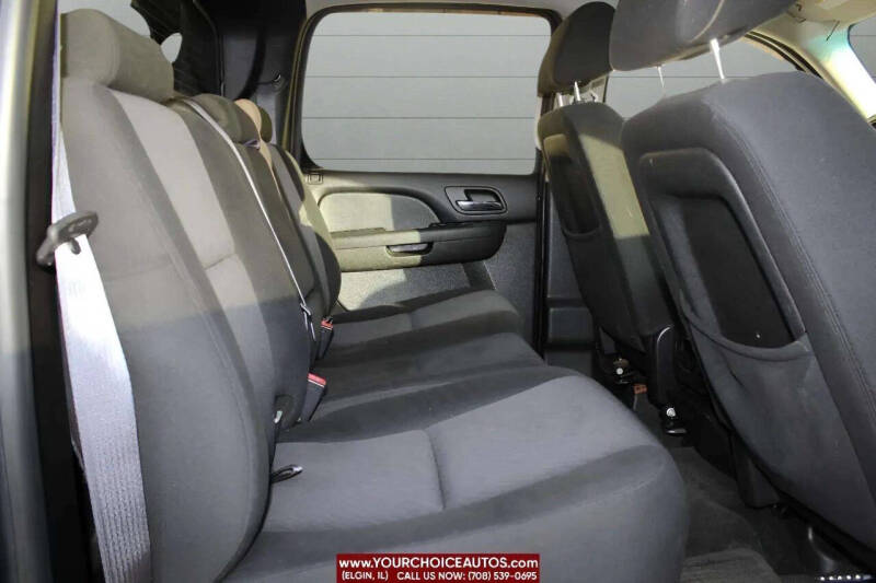 2011 Chevrolet Avalanche LS