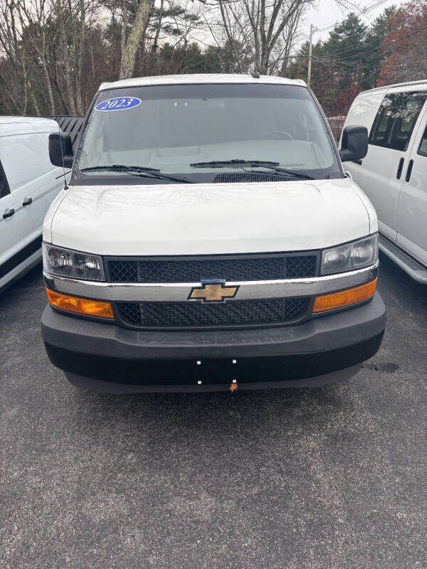 2023 Chevrolet Express 2500