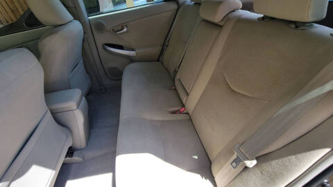 2010 Toyota Prius III