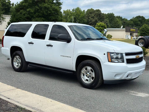 2014 Chevrolet Suburban for sale at ECONO AUTO INC in Spotsylvania VA