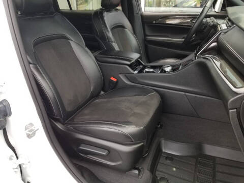 2022 Jeep Grand Cherokee L Altitude