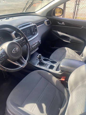 2017 Kia Sorento LX