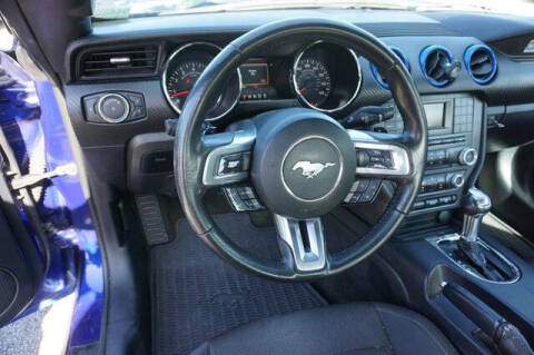 2016 Ford Mustang V6